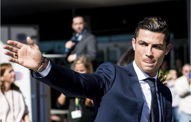 王哲林：新赛季首先要打好开局，希望常规赛有好的排名（王哲林：新赛季力争开门红，常规赛冲击更高排名）