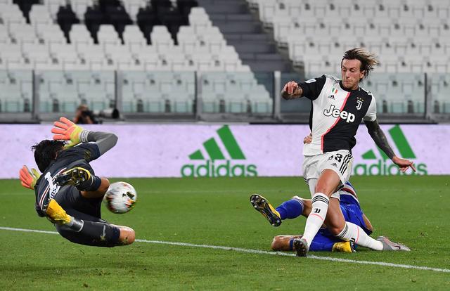 国家德比预演对攻战 皇马神锋或率队复仇巴萨（国家德比前哨战火力全开 皇马锋霸或领衔复仇巴萨）