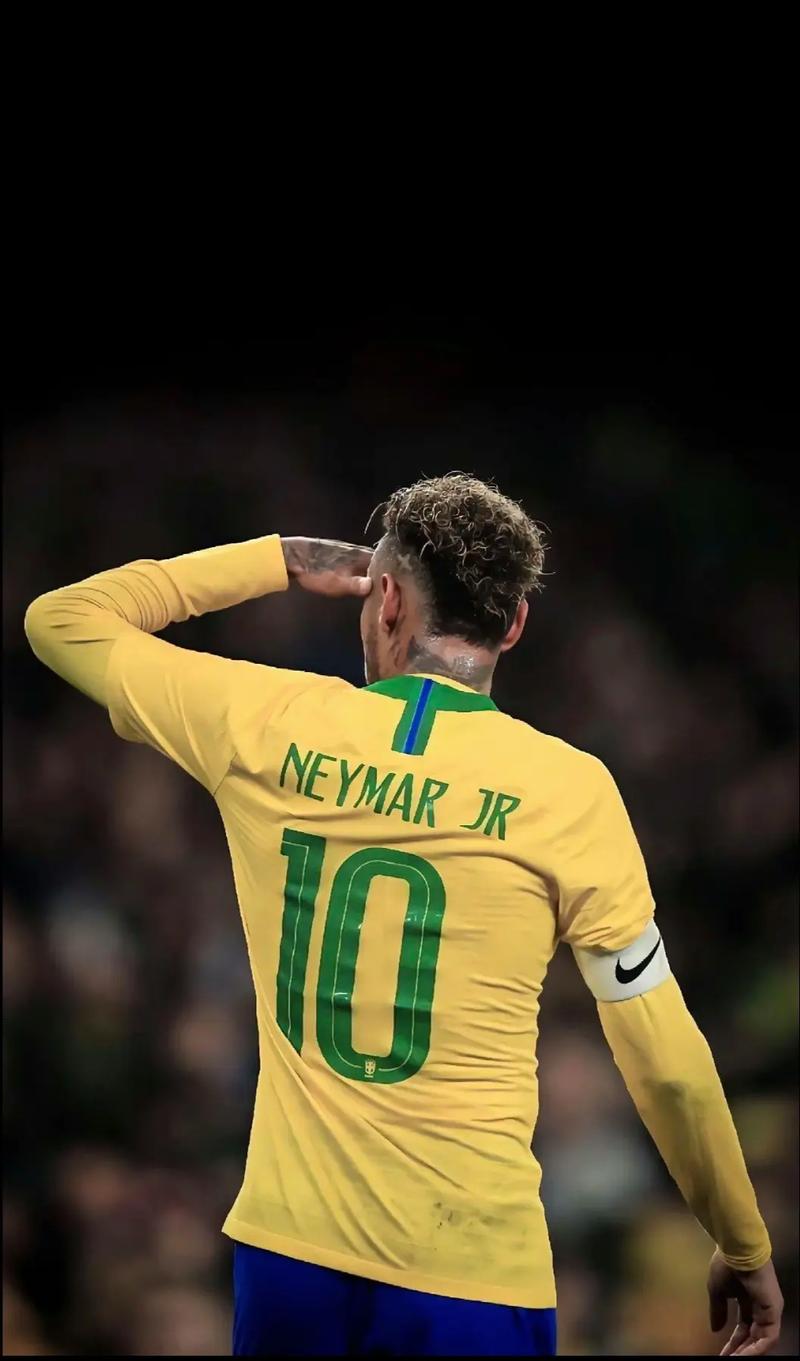 英媒：利雅得新月有意萨拉赫，利物浦对他的未来持开放态度（英媒：利雅得新月想签萨拉赫，利物浦对其去留持开放态度）