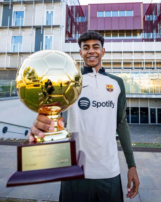 波多尔斯基：我应该会在本赛季末退役，身体有时这里疼那里痛（波多尔斯基：预计赛季末退役，身体偶有多处疼痛）