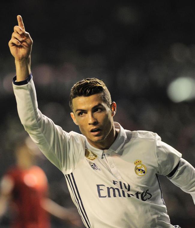 德转评年度最佳前锋：登贝莱、哈兰德、凯恩、姆巴佩入围（德转年度最佳前锋候选名单：姆巴佩、哈兰德、凯恩、登贝莱入选）