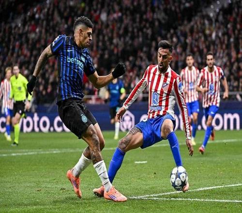 博尼：大胜是全队功劳；迪乌夫正在向所有人展示他的巨大价值（博尼：大胜属于团队；迪乌夫正向众人证明其巨大价值）