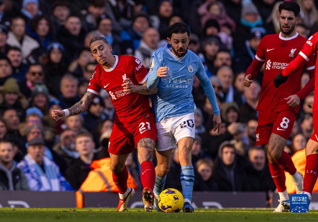 世界杯冲冠形势愈发明朗（世界杯夺冠格局日趋清晰）